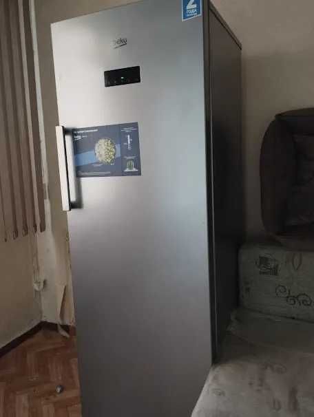 Продаётся морозильная камера beko