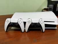 PlayStation 5 1TB + джостик