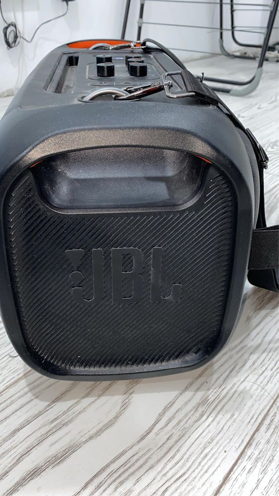Колонка jBL меняю