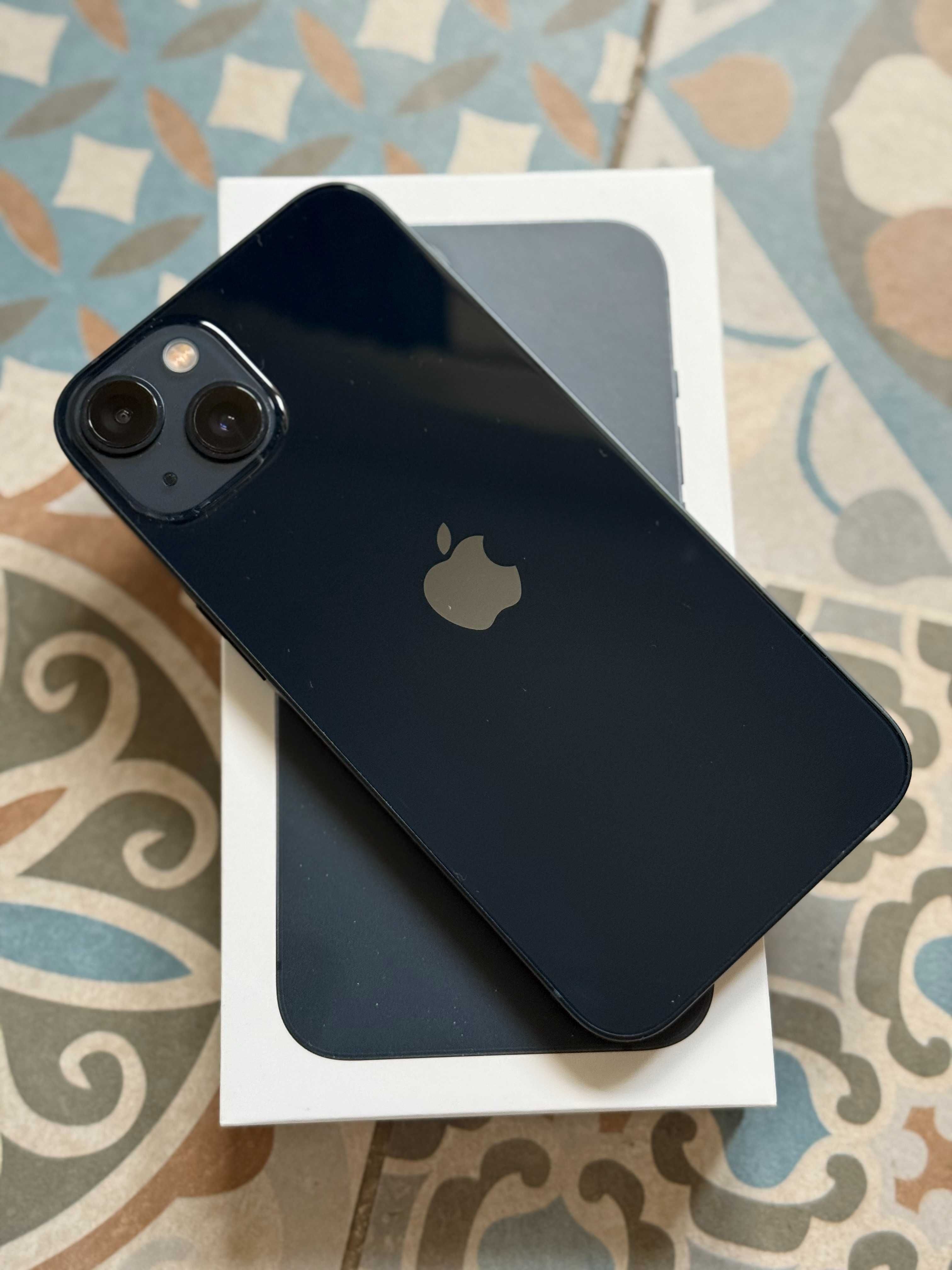 iPhone 13 256GB черный
