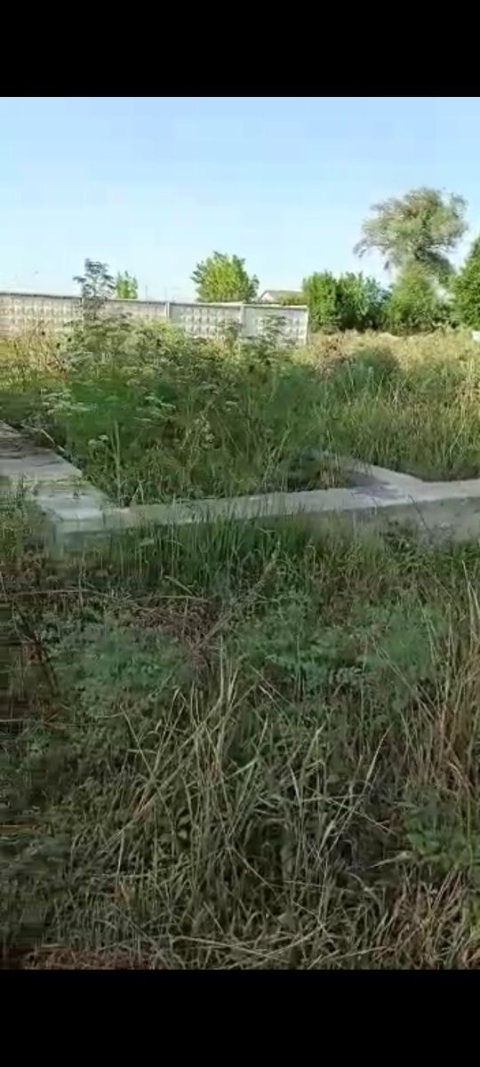 Участок 8 соток с фундаментом