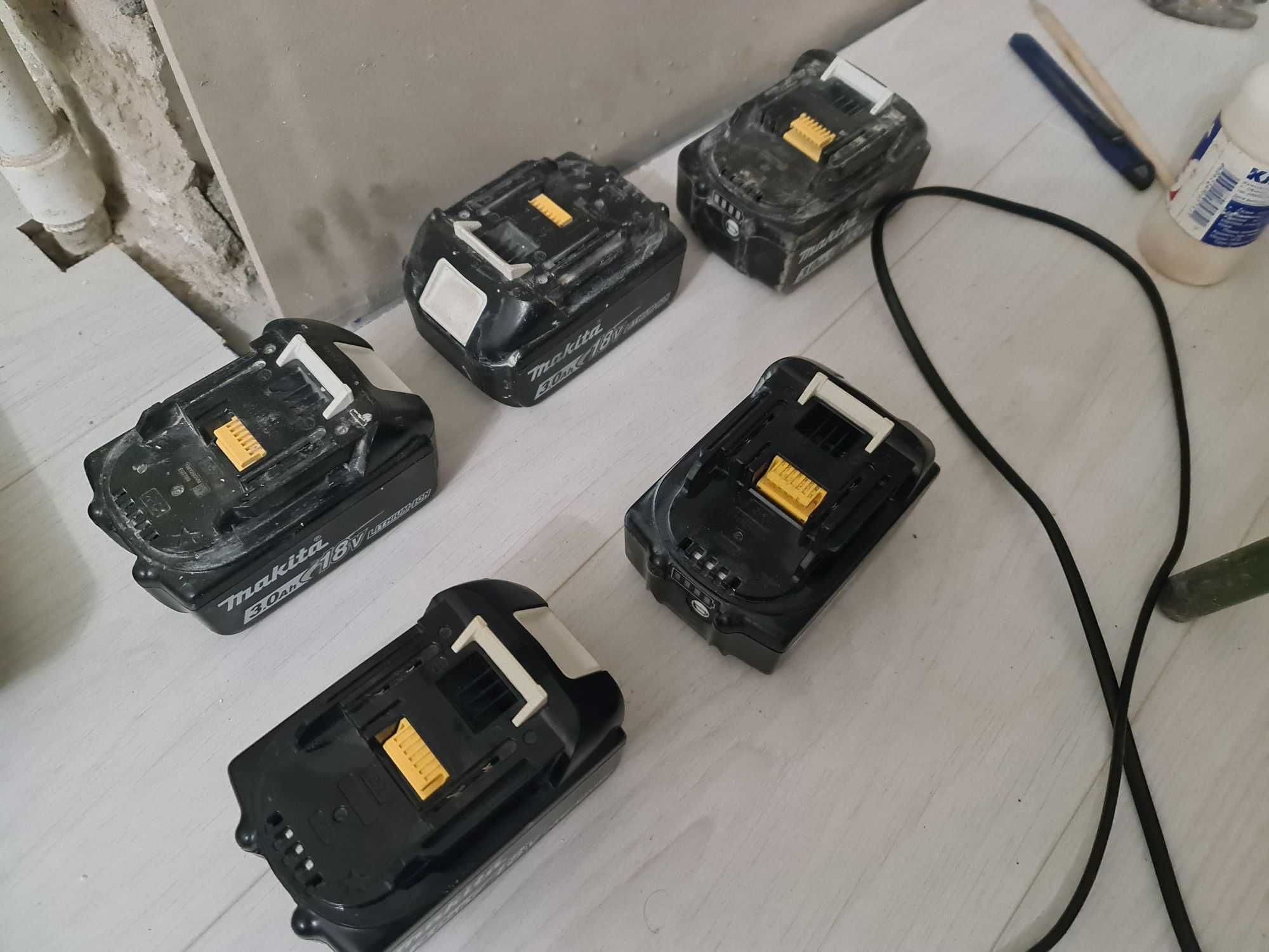 Продам аккумуляторные батарей Makita 18V 3Ah