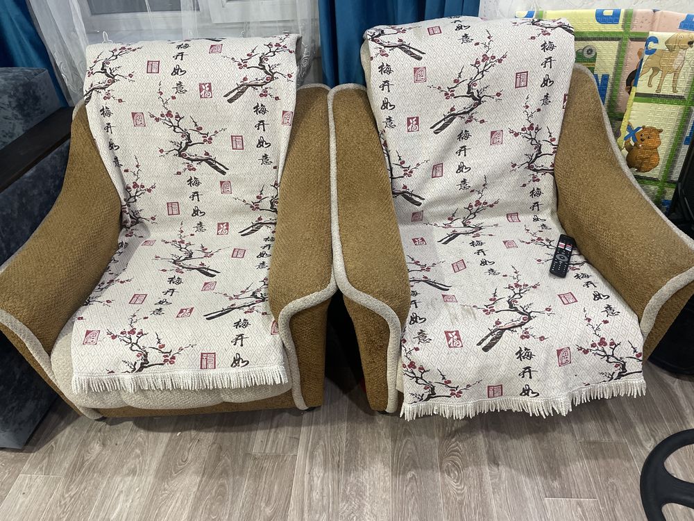 Продам диван с креслом