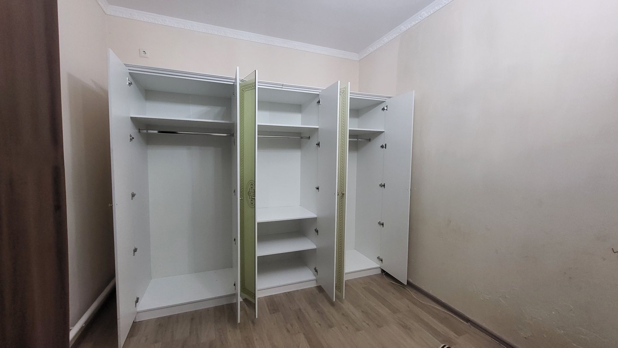 Шифонер для одежды