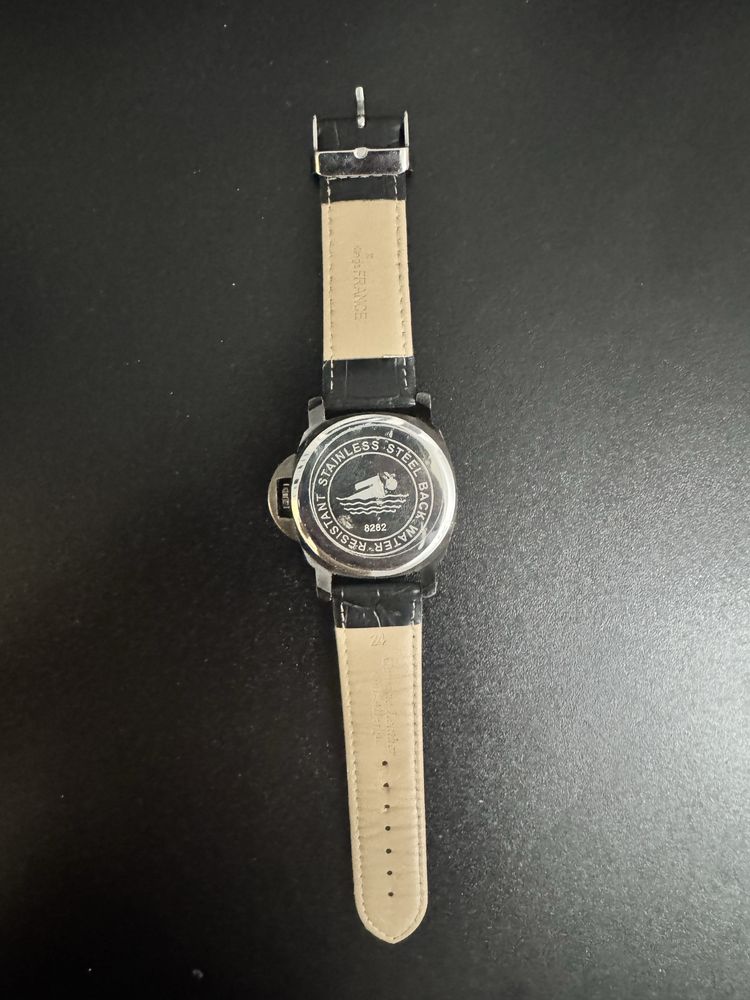 Часы Panerai Luminor