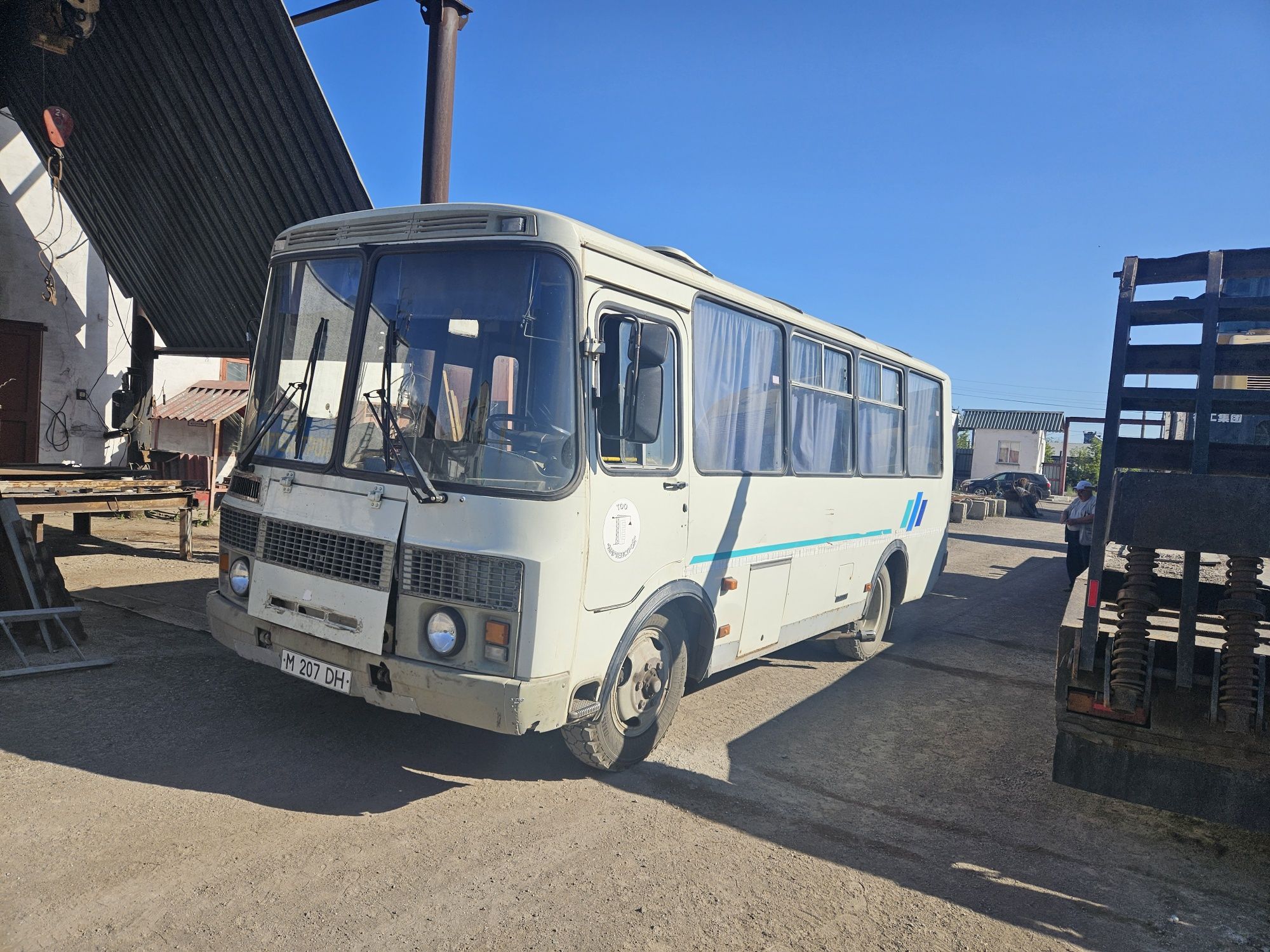 Автобус ПАЗ-3205