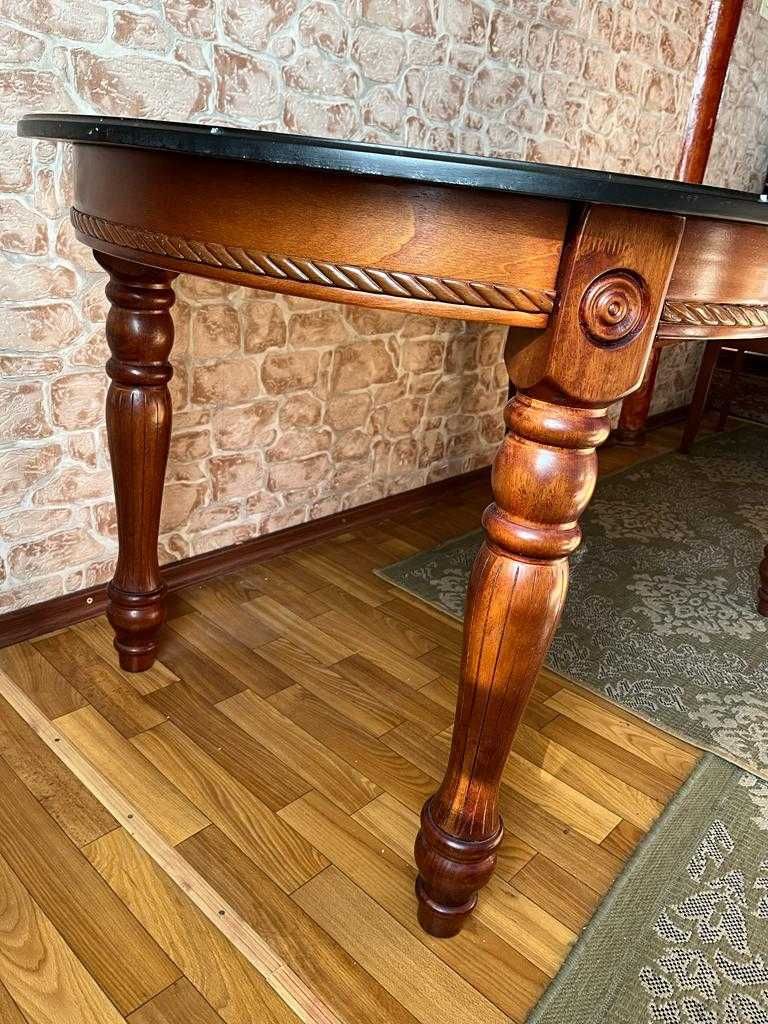 Продам большой раздвижной стол в гостиную