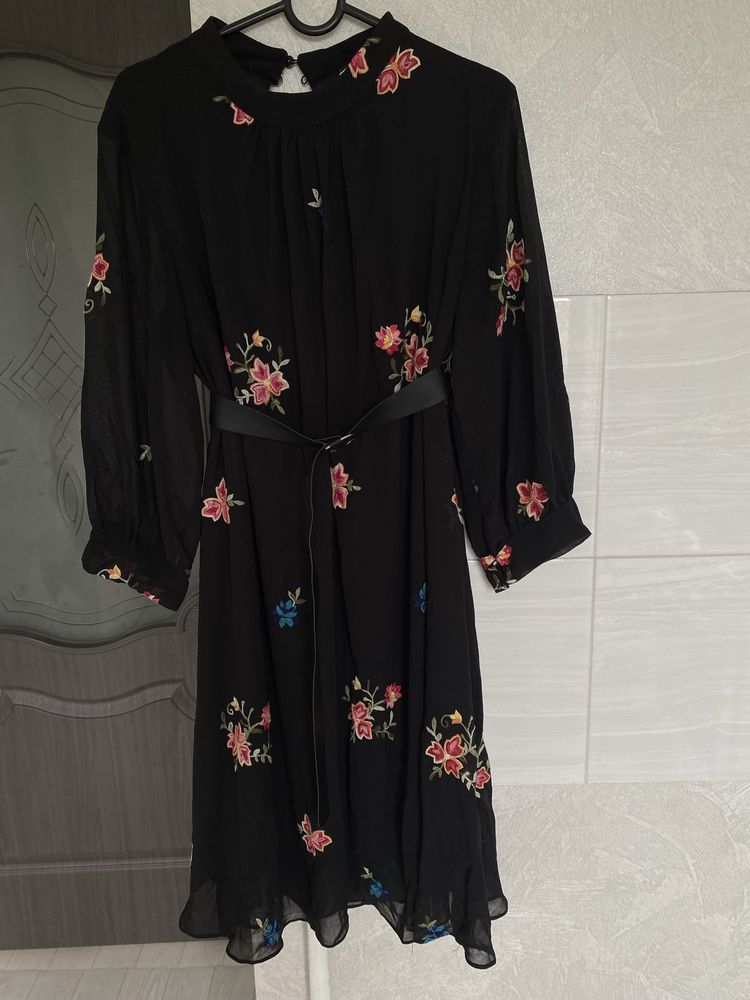 Продам женские вещи