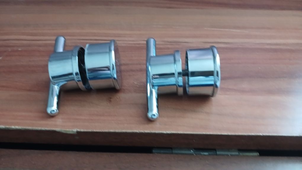 Продам ручки для дверей душкабина.