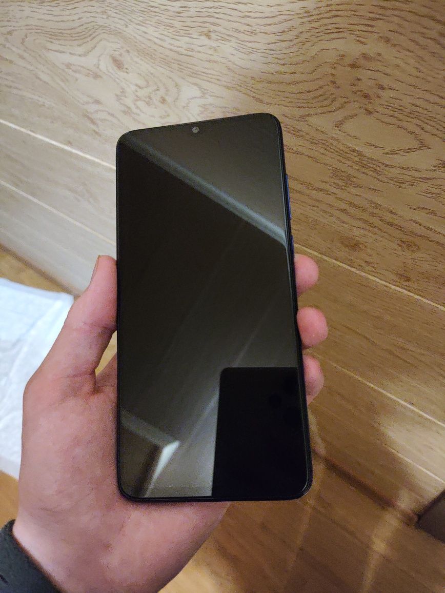 Продам Redmi note 8 pro 6/128GB