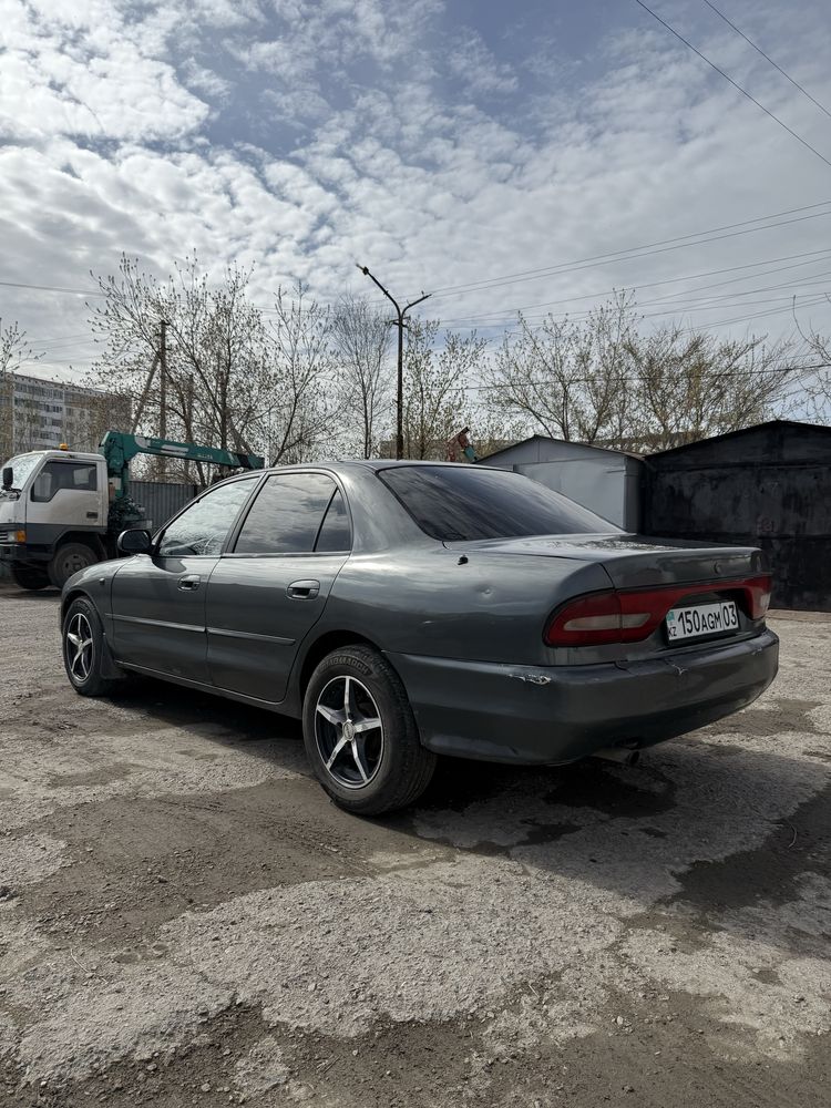 Продам машину митсубиси галант