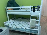Двухярусная кровать продам в отличном состоянии с матрацом!