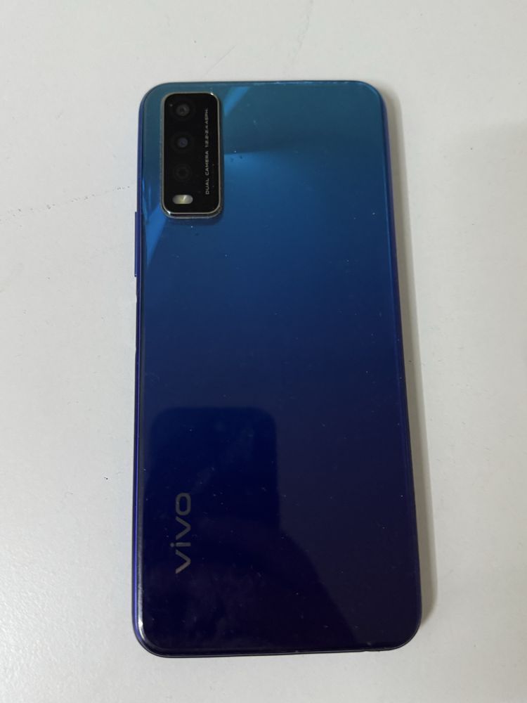 Смартфон Vivo Y2026