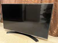 Телевизор LG,Smart TV,все работает,диагональ 49(124см)