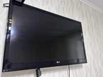 Продам б/у телевизор LG