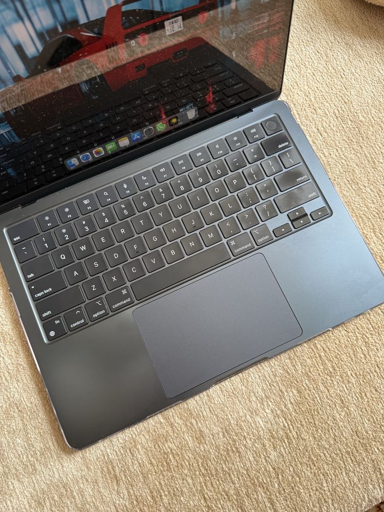 Macbook Air m2 16gb