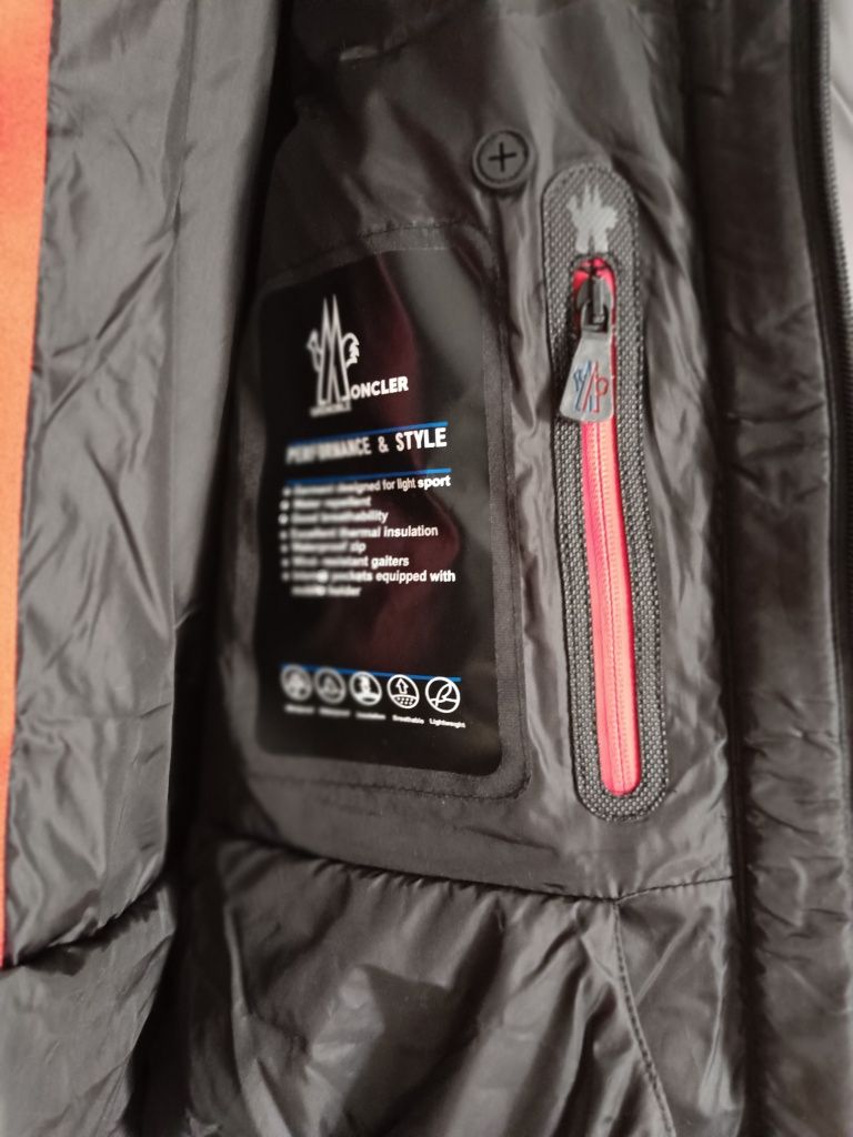 Продам новую мужскую куртку MONCLER размер XL