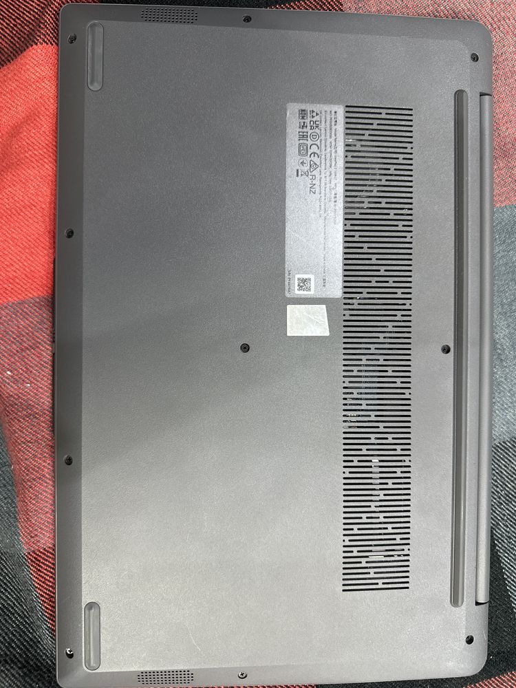 Ноутбук Lenovo IdeaPad 3 15IAU7 (82RK)