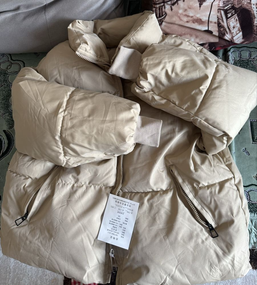 Продам женскую куртку