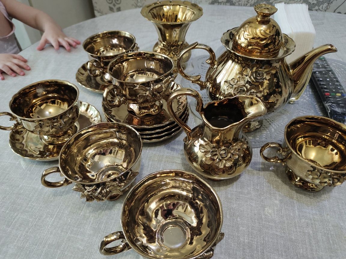 Продам чайный набор сервис