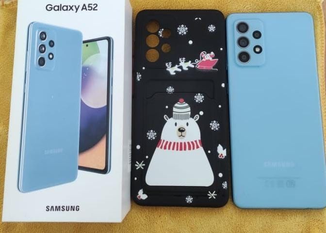 Телефон Samsung A52