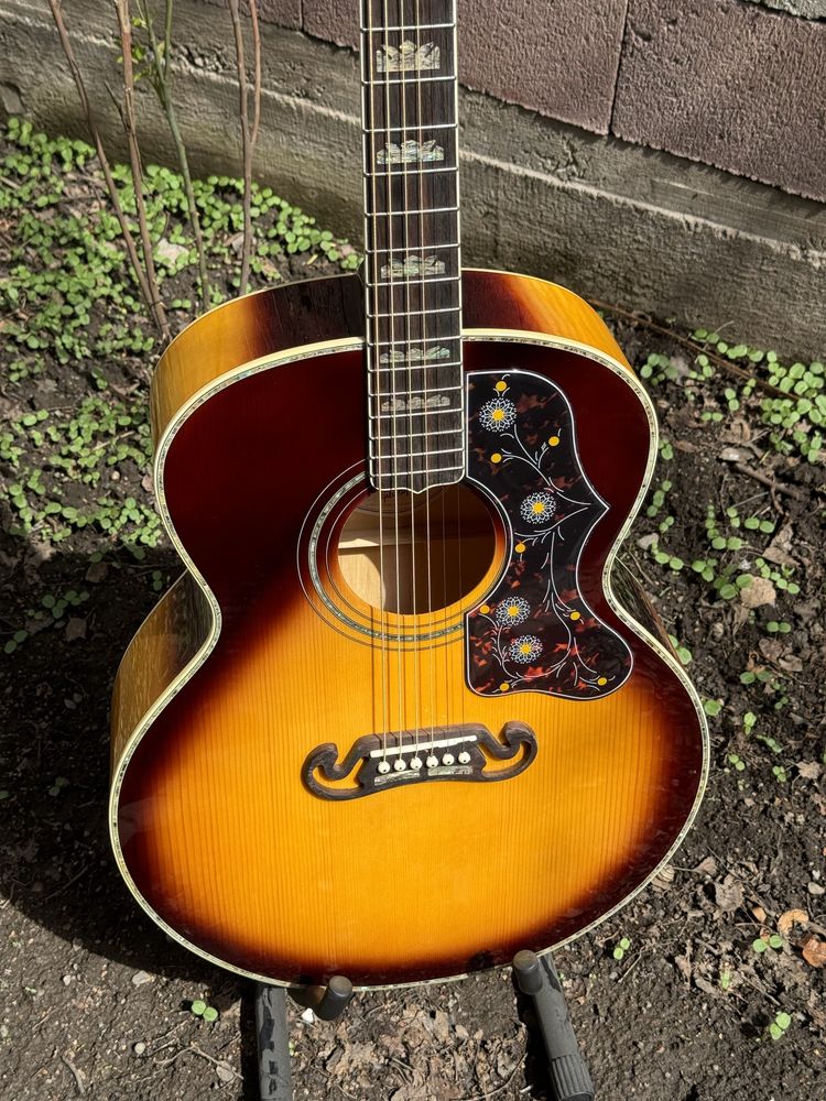 Gibson sj-200 акустическая гитара