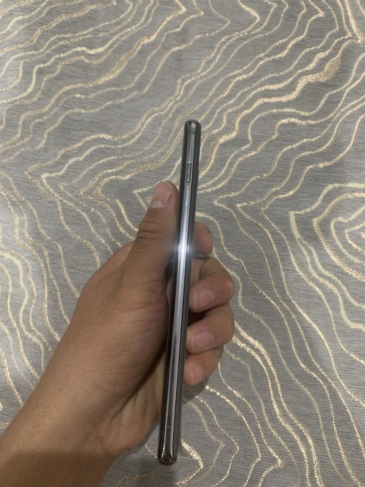 самсунг s10+ продам торг бар