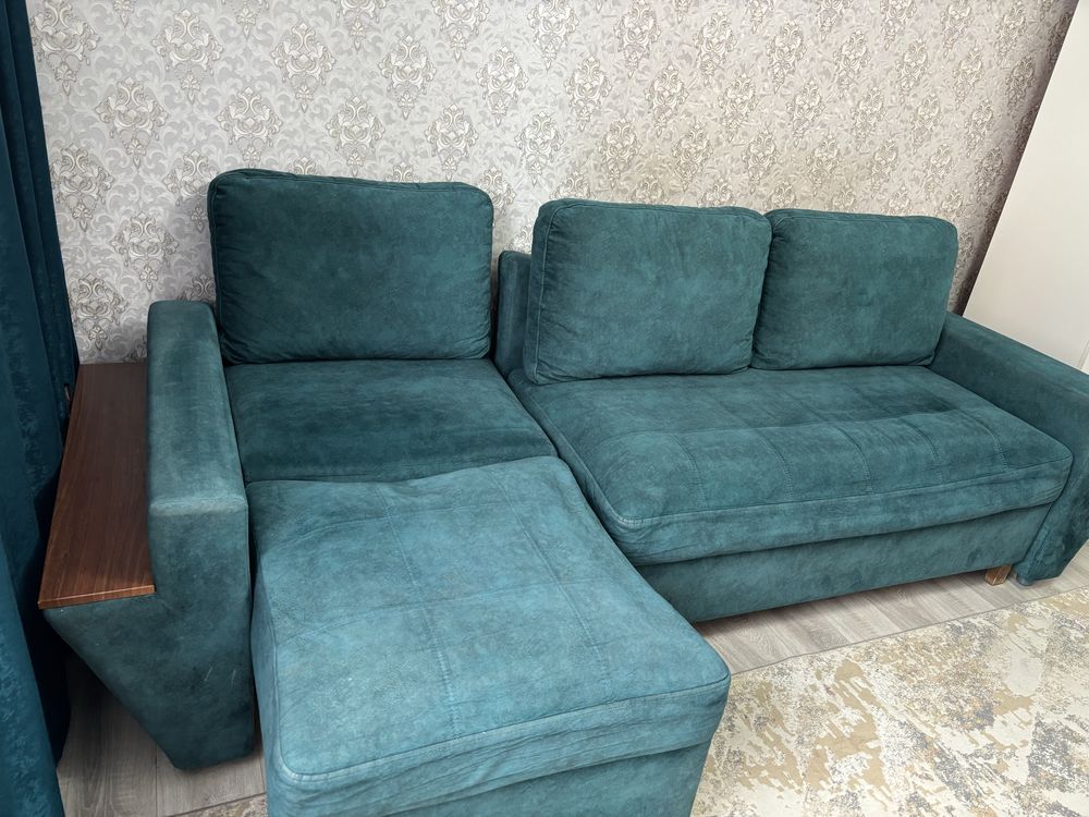 Продам ДИВАН б/у