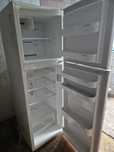 Продам Холодильник LG