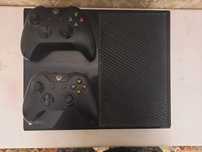 XBOX ONE в хорошем состояние