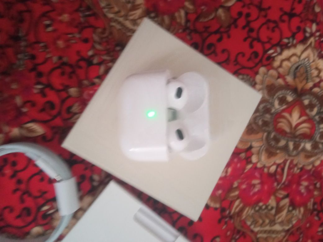 Airpods 3 оригинал новый продам .