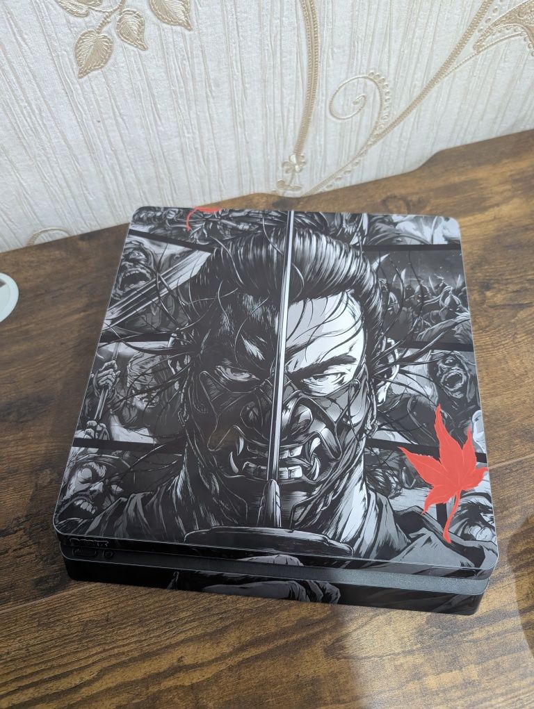 PS4 Slim (ПС4)+Топ Игры+2 Джойст.