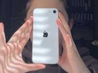 Срочно продается Iphone Se 2020