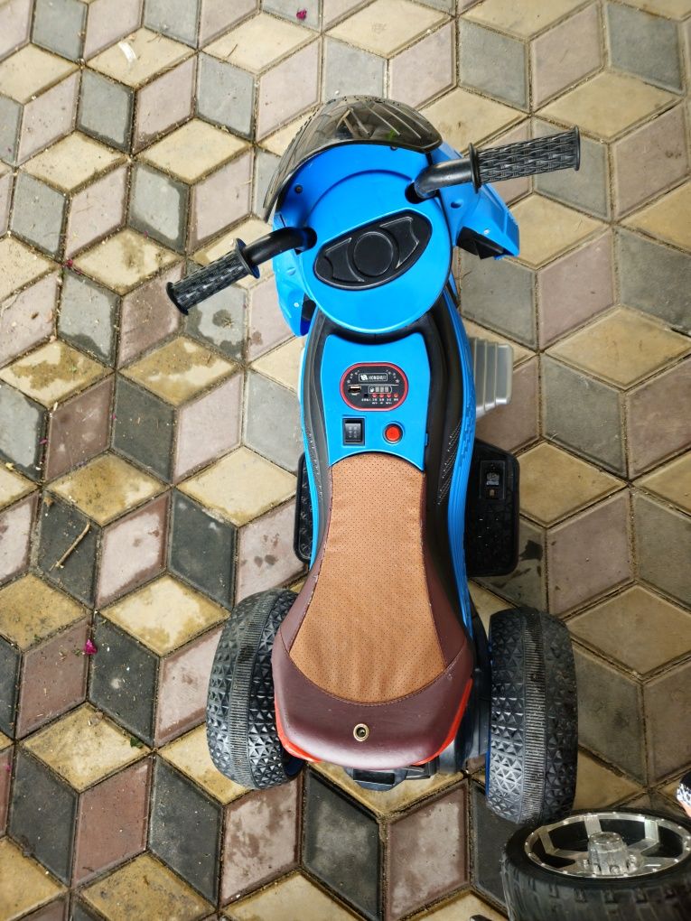 Продам за 5тыс машинки