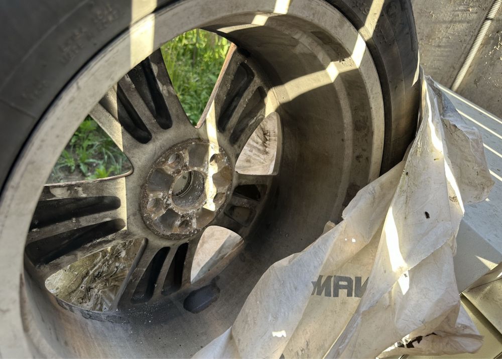 Зимние шины с дисками Hankook на Toyota Highlander 3-поколение R19