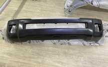 Продам передний бампер Toyota Land Cruiser 200