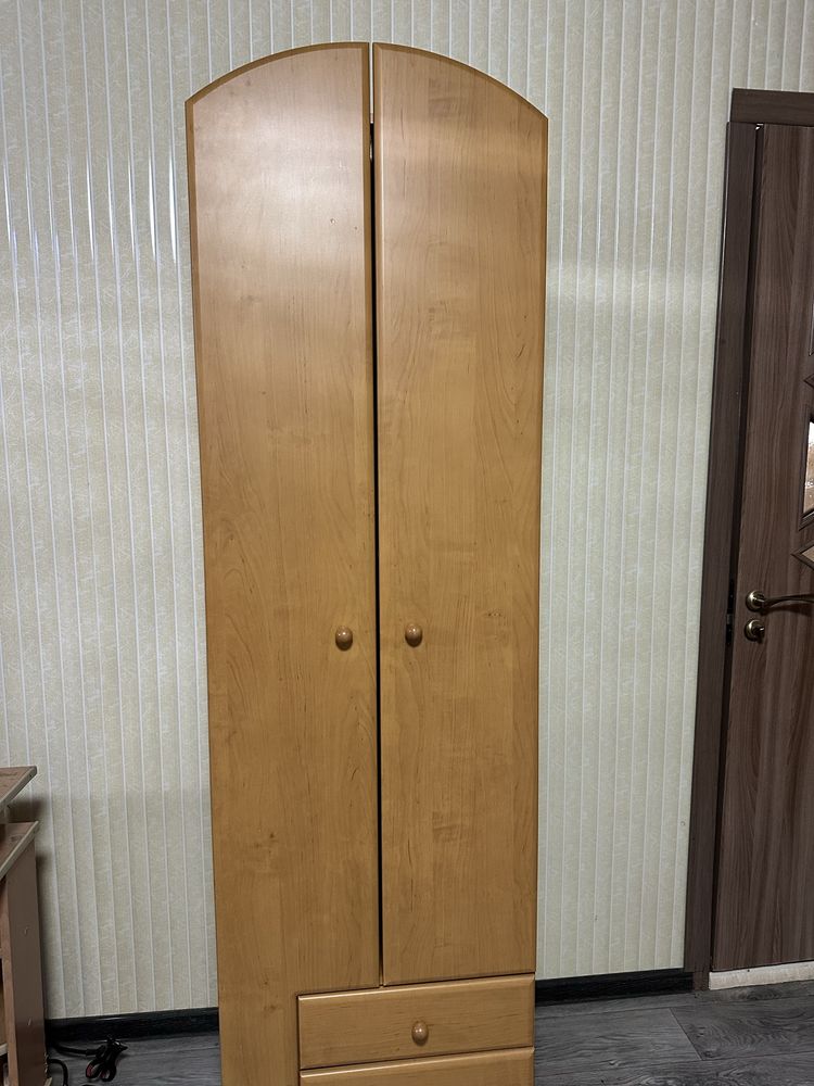 Продам шкаф для прихожей