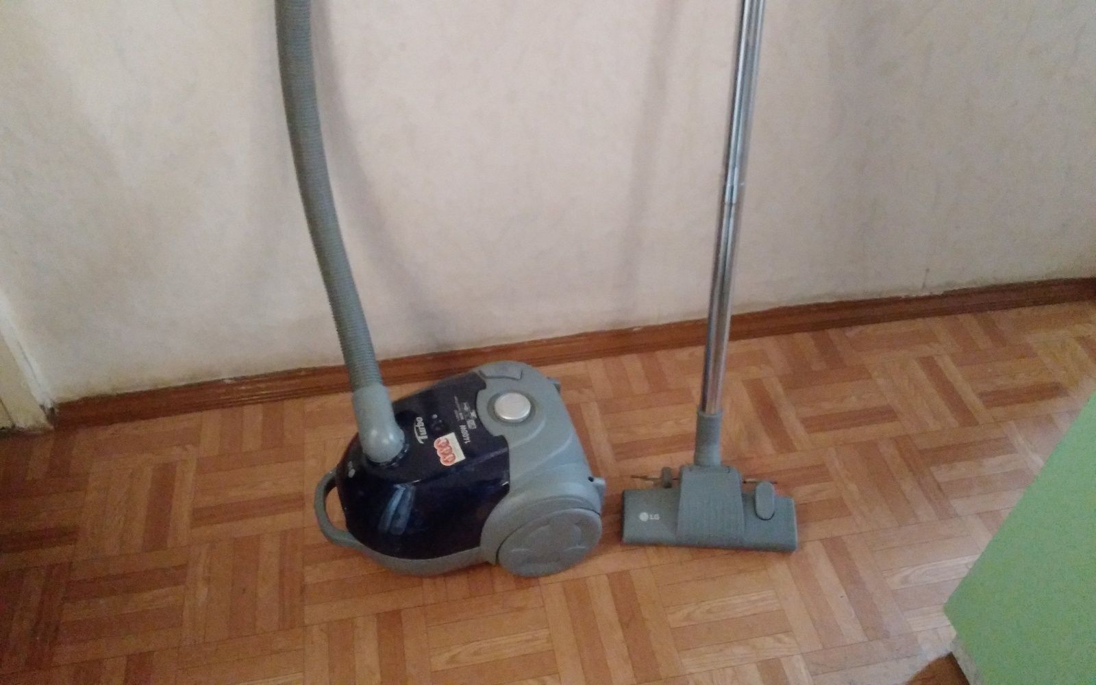 Продам 3 пылесоса