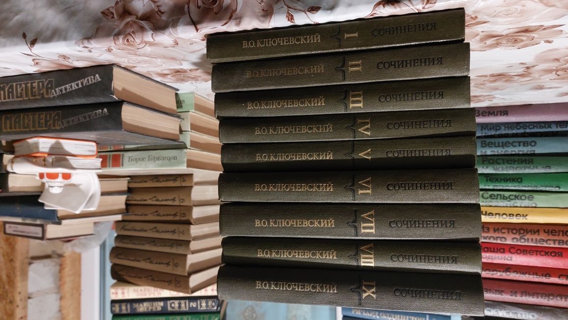 Продам книги. Цена 500 и выше тенге за штуку