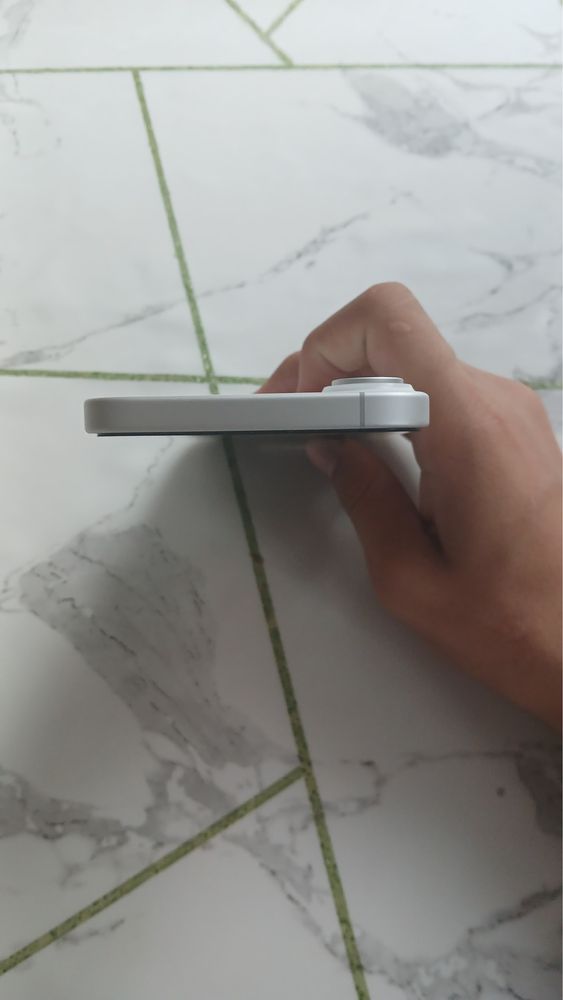 iPhone 16+ [iPhone 16 plus]