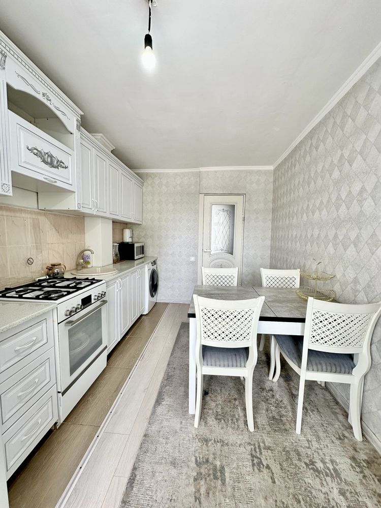 Продам 3-х ком квартиру в центре,Середина 3-и этаж не углавая,с ремонт