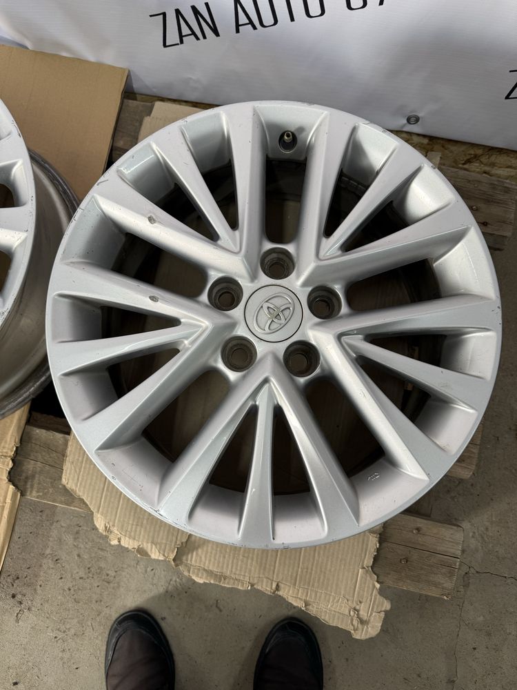 Диски R17 камри 55 Оригинал в хорошем состоянии. Toyota Camry 50/55