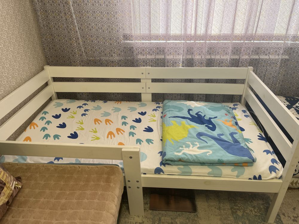 Детский кровать в илельном состояний