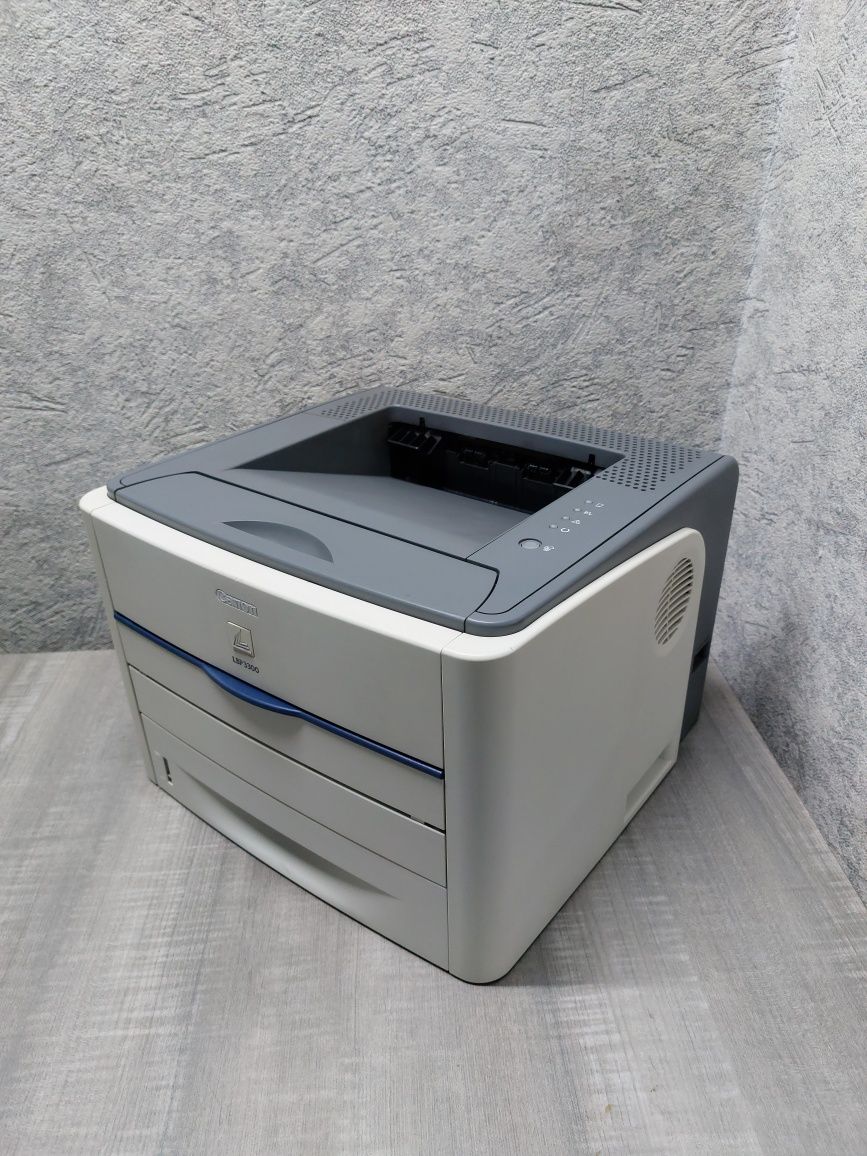Canon LBP 3300
Принтер