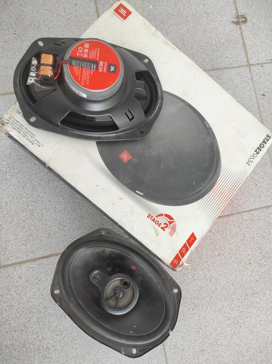 Колонки JBL в отличном состоянии