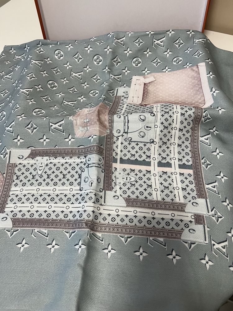 Платок - шаль Louis Vuitton