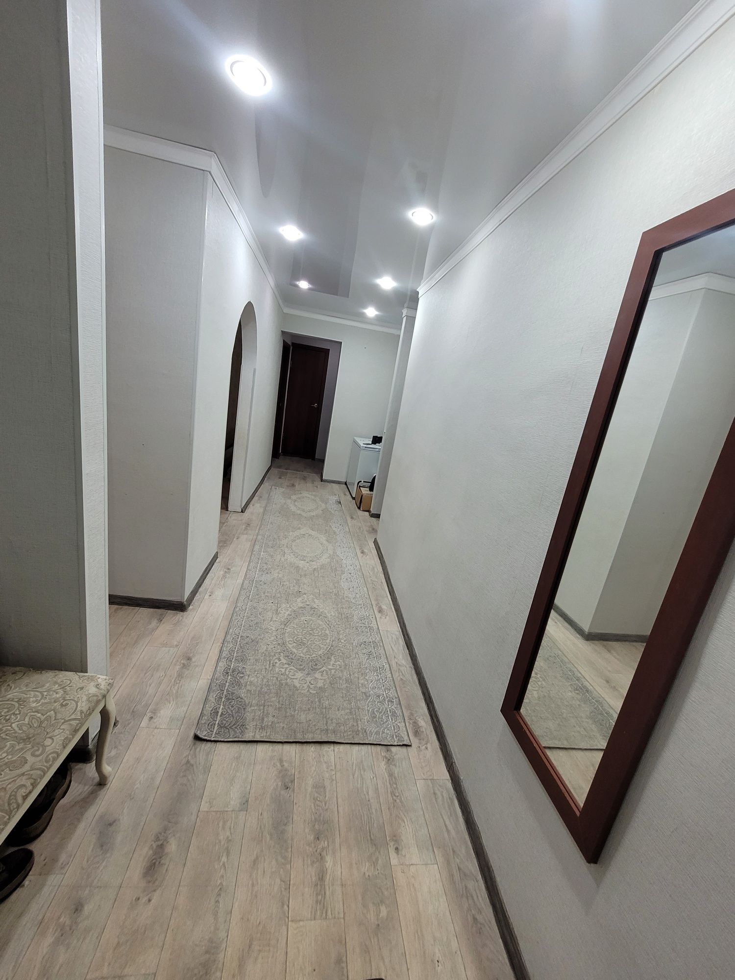 Продам 4х комн квартиру