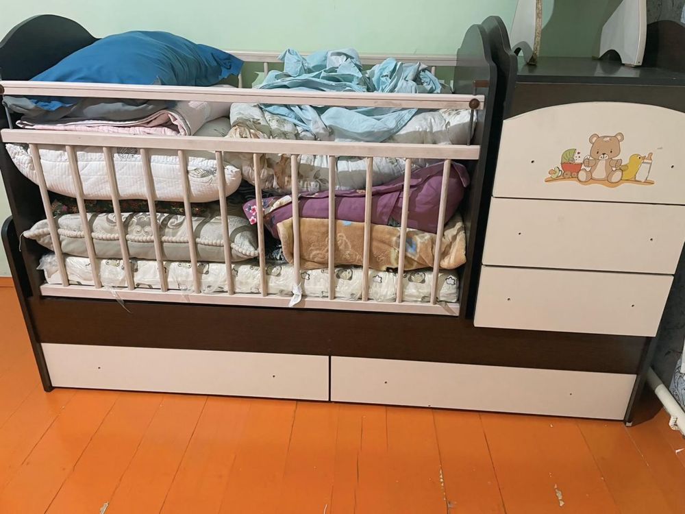 Шкаф, комод продается