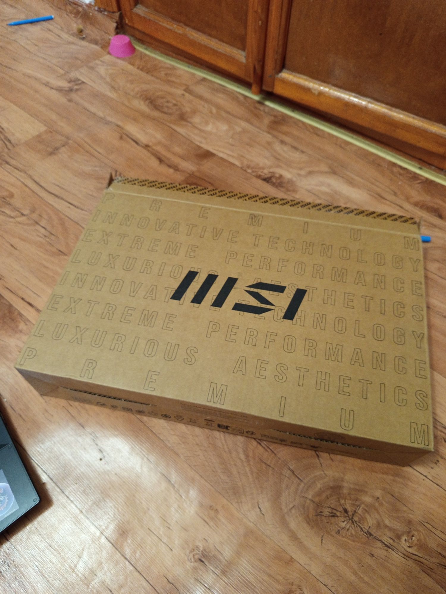 Ноутбук MSI katana