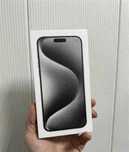 продам Iphone 15 pro с коробкой чеком и документами